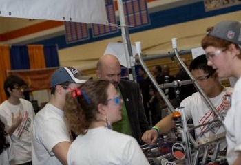 Move Along Stark Industries. Washington FIRST Robotics Rules the Robot World