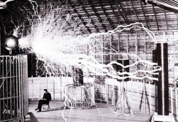 David Blaine and Nikola Tesla. A shocking pairing.