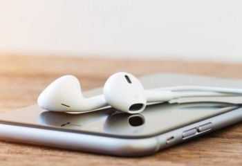 Top Invention Podcasts to Listen to in 2017